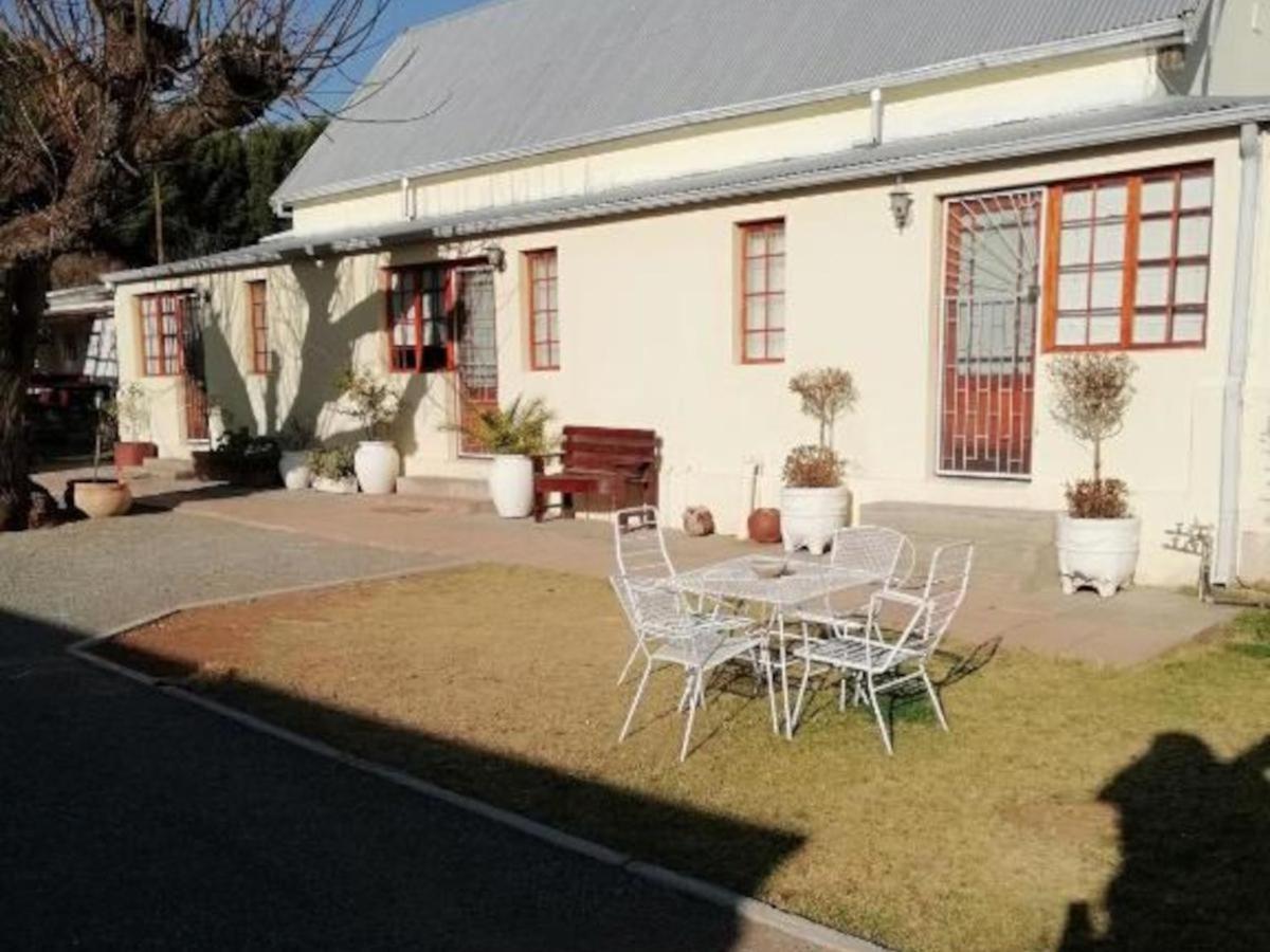 Oude Pastorie Hotel Cradock Exterior photo